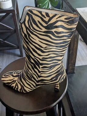 🥰Lolita Black and Tan Zebra-Print Mid-Calf 2.5 Inch Heel Boot